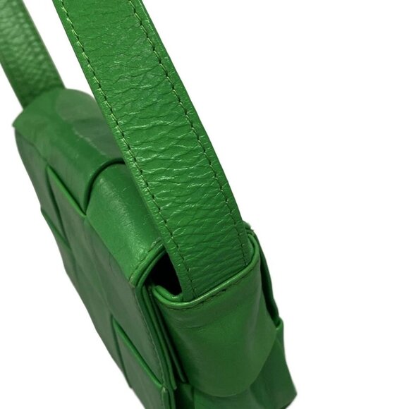 Auth BOTTEGA VENETA Candy cassette,Maxi intrecciato - Green Leather Shoulder Bag - Picture 10 of 16